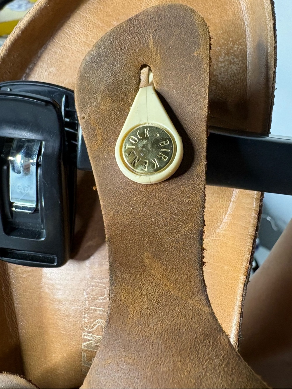 Gizeh Big Buckle Birkenstocks - Picture 12 of 14